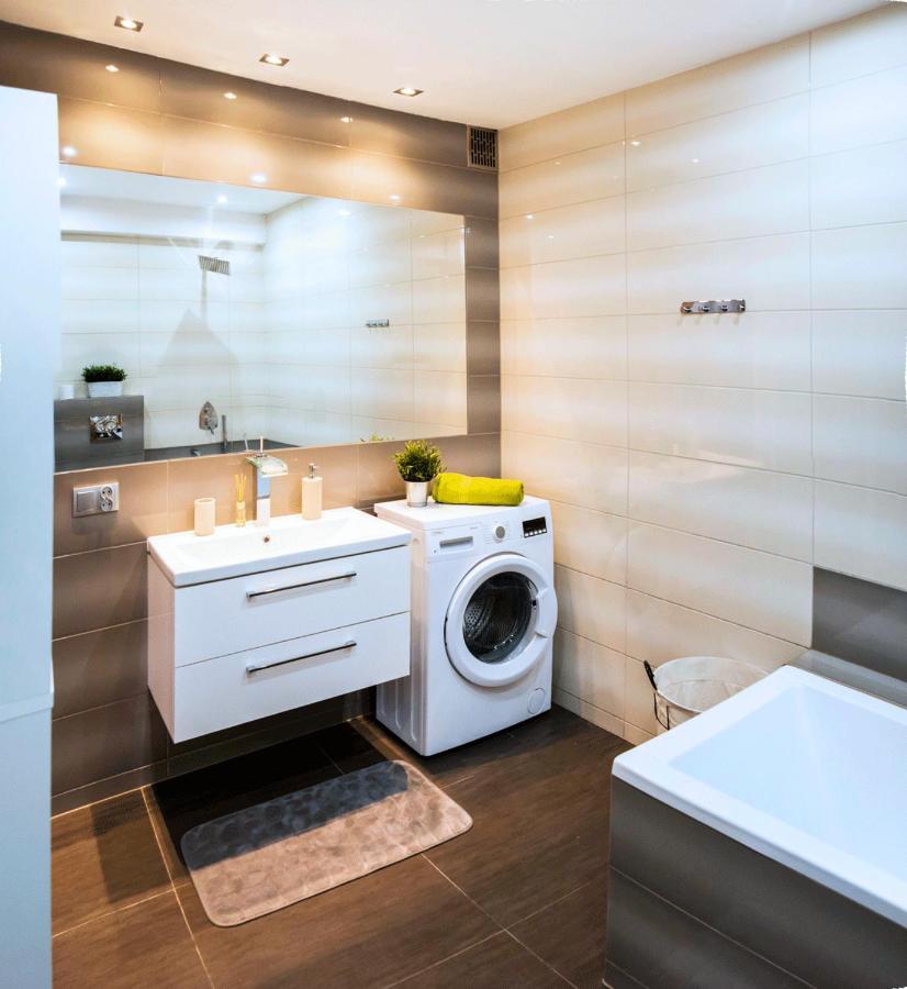 Apartament Marlenka Nysa Exteriör bild